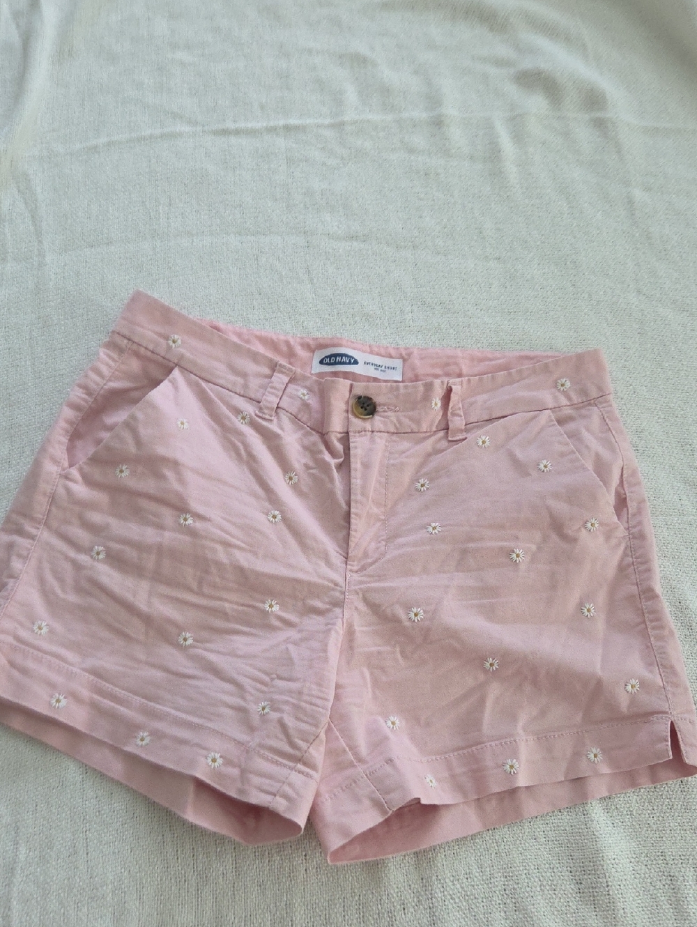 Old Navy Pink Daisy Embroidered High-Waist Women's Everyday Shorts Size 6